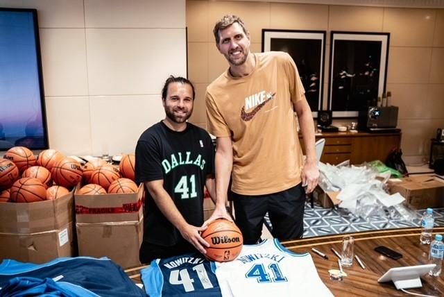 Auction For Dirk Nowitzki Signed Jersey